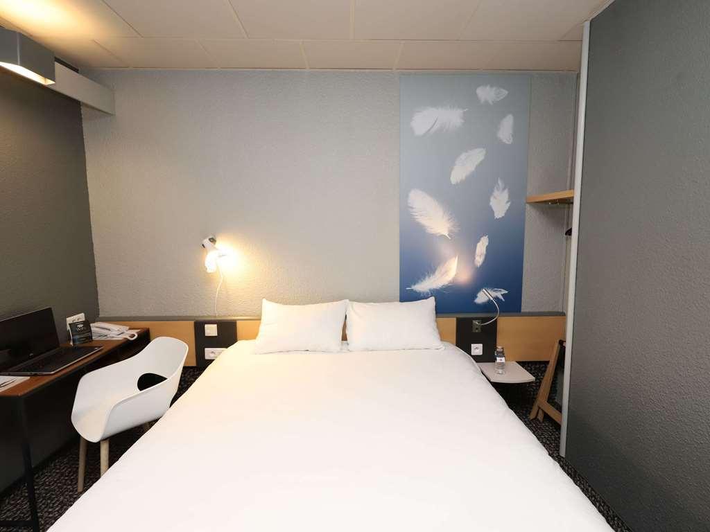 Hotel Ibis Égletons Habitación foto